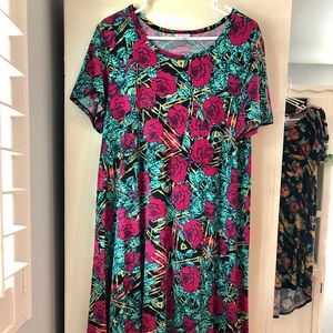 LuLaRoe Carly